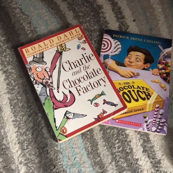 Book bundle📚 - Picture 5 of 5